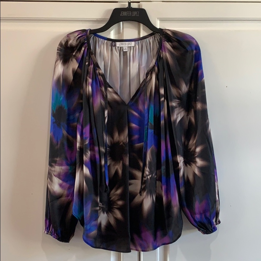 Jennifer Lopez blouse
